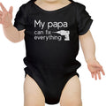 Mi papá arregla mamelucos de bebé negros