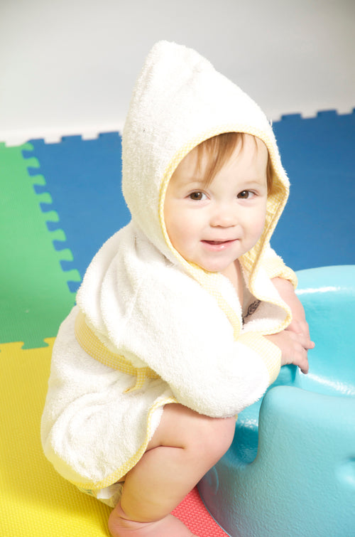 Bata de rizo en blanco Bambini